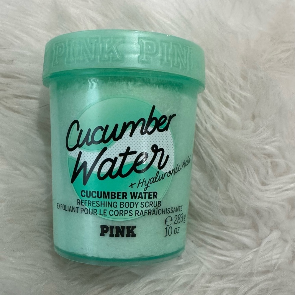 PINK Victoria's Secret Green Exfoliant Scrub